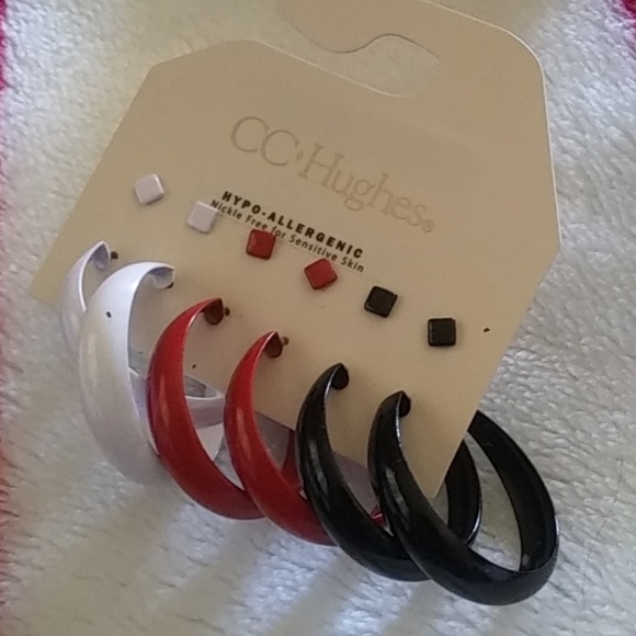 Hoop Earrings - Picture 6 of 6